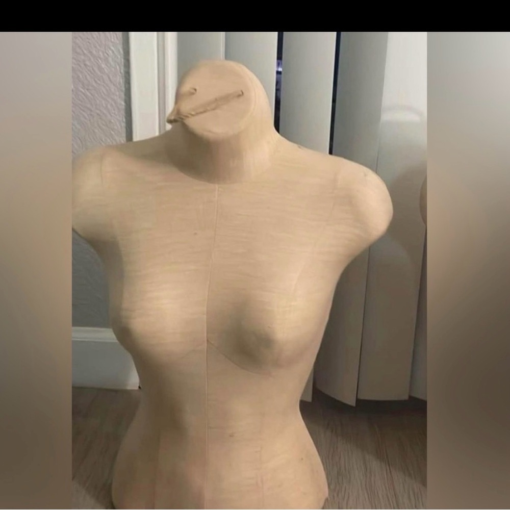 Cream Mannequin Bust Display